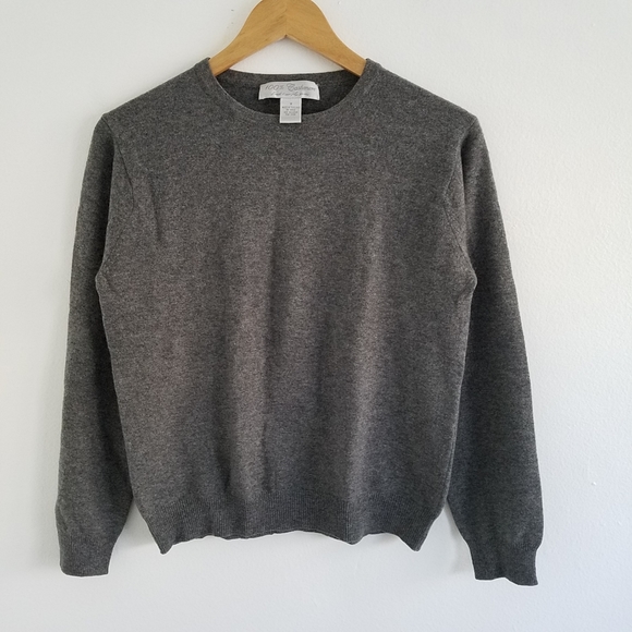 Bundle of 2 100% Cashmere Gray Sweater S/M - Picture 5 of 7